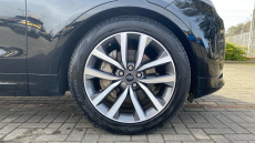 Land Rover Discovery 3.0 D250 R-Dynamic SE 5dr Auto Diesel Station Wagon